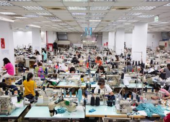 Điều “kỳ lạ” về năng suất lao động Việt Nam: Khu vực Nhà nước đứng đầu, tiếp đến là FDI, còn tư nhân là bét bảng