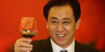 “Vua nợ” trở thành tỷ phú bất động sản giàu nhất thế giới: Tôi có được như ngày hôm nay là nhờ vợ!