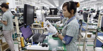 Điện thoại, điện tử dẫn đầu xuất khẩu