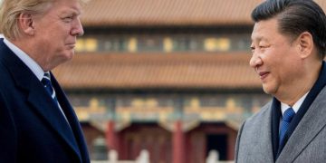 Cố gắng “tử tế” hơn với các công ty nước ngoài, liệu Trung Quốc có thể vẽ lại cuộc chơi khi Việt Nam và Ấn Độ đang có ưu thế?