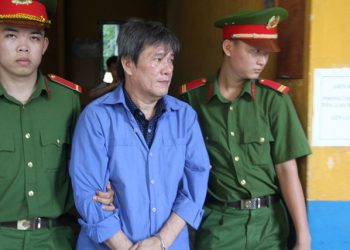 “Lơ lửng” đất vàng quận 1, ngân hàng tranh giành 23 sổ đỏ