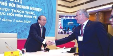 HOAN NGHÊNH VIỆC PHÊ CHUẨN HIỆP ĐỊNH THƯƠNG MẠI TỰ DO VIỆT NAM – EU (EVFTA) VÀ HIỆP ĐỊNH BẢO HỘ ĐẦU TƯ (EVIPA), CHỦ TỊCH EUROCHAM NICOLAS AUDIER CHO BIẾT: