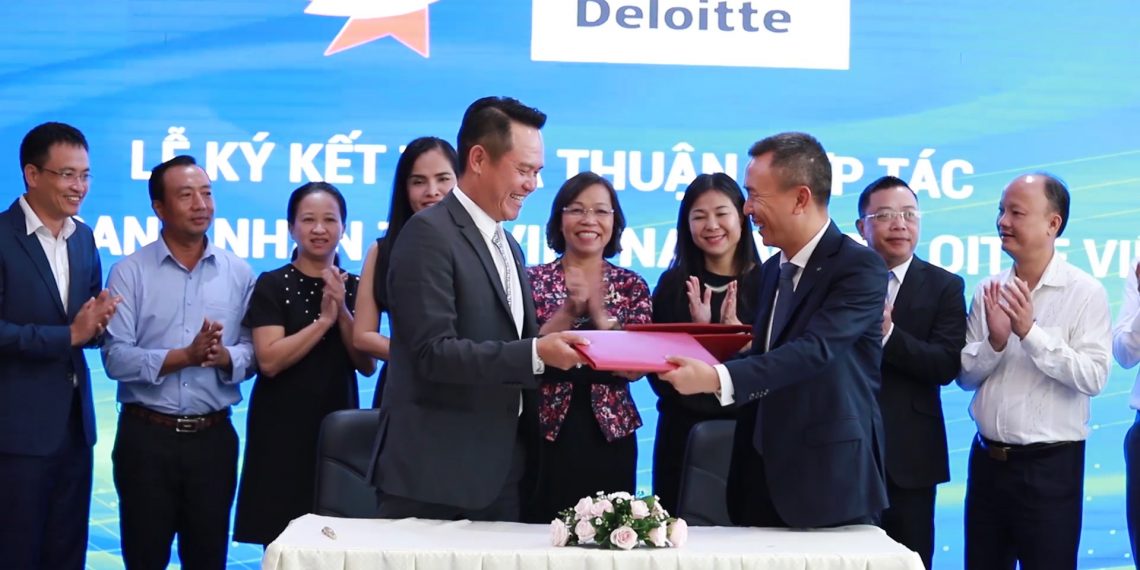 HỘI DOANH NHÂN TRẺ VIỆT NAM VÀ DELOITTE VIỆT NAM TỔ CHỨC TỌA ĐÀM “CÁCH THỨC ĐỂ DOANH NGHIỆP HƯNG THỊNH TRONG TRẠNG THÁI BÌNH THƯỜNG MỚI”