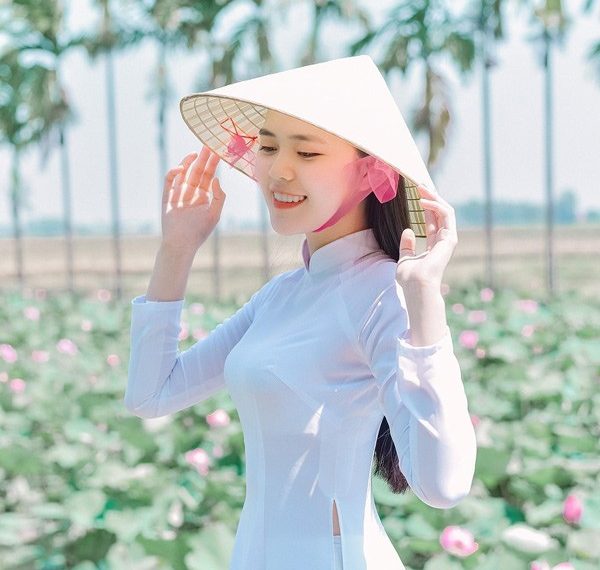 Đồng hương H’Hen Niê thi Hoa hậu Việt Nam, da trắng dáng xinh không kém Ngọc Trinh