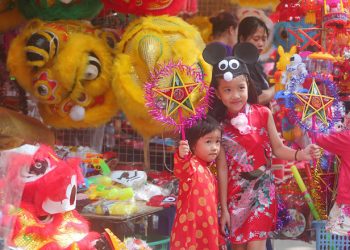 Hàng nội chiếm ưu thế trên thị trường đồ chơi Tết Trung thu
