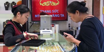 Giá vàng tăng mạnh lên mức 56,5 triệu đồng/lượng