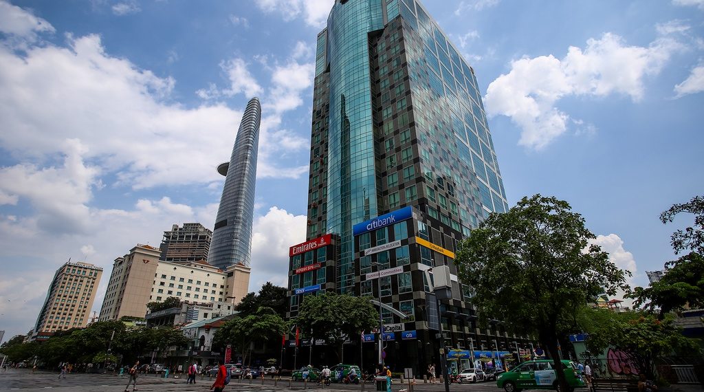 Văn phòng cho thuê gặp áp lực trước làn sóng di dời để tiết giảm chi phí