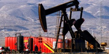 “Vàng đen” xuống mức thấp nhất trong 5 tháng