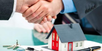 Lãi suất ngân hàng giảm, có nên chớp thời cơ mua nhà?