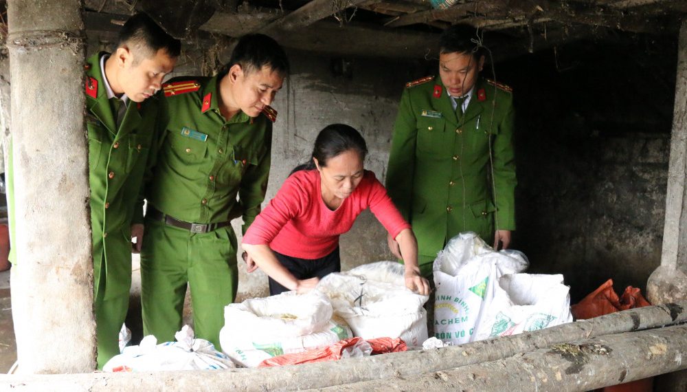 Hà Tĩnh: Bắt quả tang cơ sở chế biến hơn 700kg mỡ bò “bẩn”