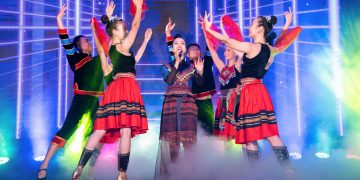 Từ 1-2-2021, bỏ quy định cấm hát nhép khi biểu diễn nghệ thuật