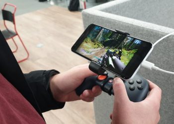 Google lách luật, game thủ thoả sức chơi trên iPhone