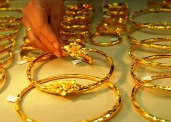 Đầu tuần, giá vàng giảm 100.000 đồng/lượng