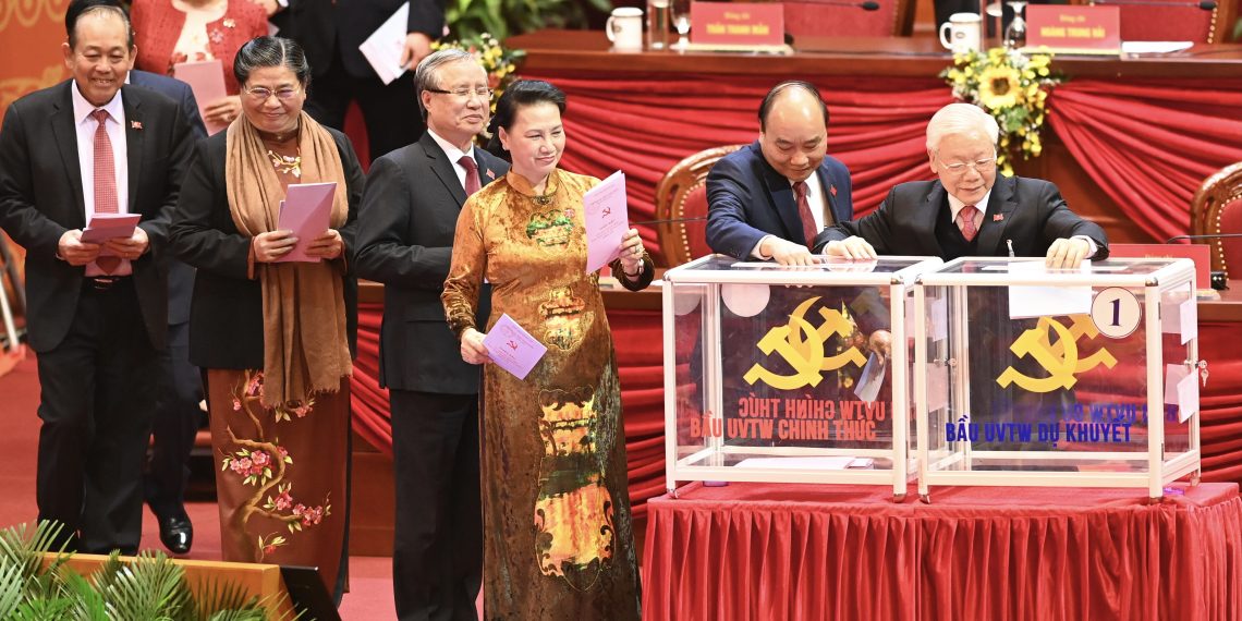 Trung ương bầu Bộ Chính trị, Tổng Bí thư, Ban Bí thư khóa XIII