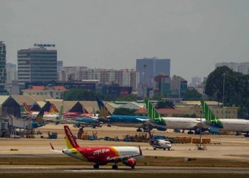 HỖ TRỢ HÀNG KHÔNG: VÌ CHỐNG CHỊU TỐT HƠN NÊN KHÔNG CẦN BÌNH ĐẲNG?