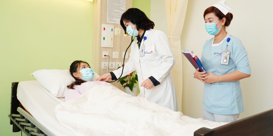 LỌC MÁU HẤP PHỤ KỊP THỜI CỨU NGƯỜI BỆNH UỐNG 200 VIÊN THUỐC CÁC LOẠI