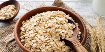 100g yến mạch bao nhiêu calo, protein? Ăn yến mạch có giảm cân không?