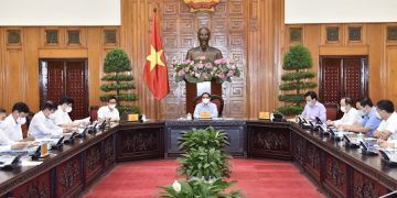 Thủ tướng làm việc với Bộ Y tế: Quyết định những vấn đề cấp bách để phòng chống dịch hiệu quả hơn