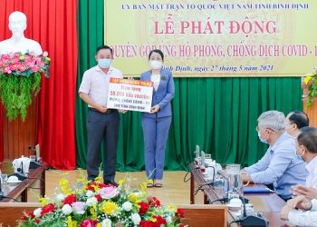 TẬP ĐOÀN HƯNG THỊNH TRAO TẶNG 50.000 LIỀU VẮC-XIN PHÒNG, CHỐNG COVID-19 CHO TỈNH BÌNH ĐỊNH