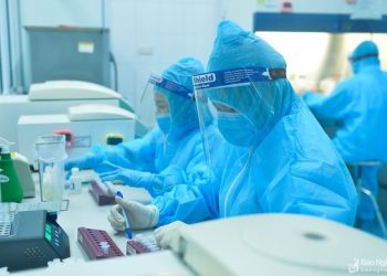 Phát hiện 3 ca COVID-19 chưa rõ nguồn lây; Nghệ An thông báo khẩn