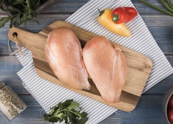 100G ỨC GÀ CHỨA BAO NHIÊU PROTEIN VÀ THỰC ĐƠN CHO NGƯỜI GIẢM CÂN