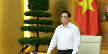 Thủ tướng Phạm Minh Chính: Phải sản xuất bằng được vaccine phòng chống COVID-19 để chủ động lo cho người dân