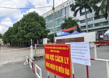 Ghi nhận thêm 5 ca COVID-19 tại 1 khu trọ; TPHCM phong tỏa 243 địa điểm để chống dịch