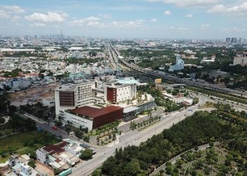 Bác sĩ điều trị: Khi bệnh nhân Covid-19 tỉnh, việc đầu tiên là khóc