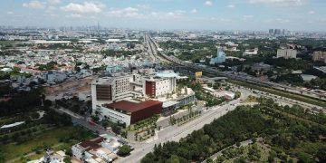 Bác sĩ điều trị: Khi bệnh nhân Covid-19 tỉnh, việc đầu tiên là khóc