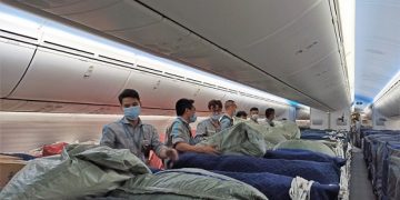 Vận chuyển 800 máy thở vào TP.HCM