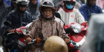 TP.HCM mưa lớn, nhiều nơi có nguy cơ ngập