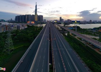 ‘TP.HCM có thể phải giãn cách xã hội thêm 1-2 tuần’