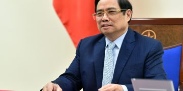 Thủ tướng đề nghị Israel hỗ trợ Việt Nam tiếp cận các nguồn vaccine phòng COVID-19