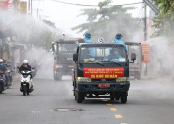 Phun khử khuẩn TP Thủ Đức, bắt đầu 7 ngày khử khuẩn toàn bộ TP.HCM