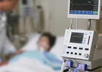 CHUNG SỨC CÙNG MIỀN NAM PHÒNG CHỐNG COVID, TECHCOMBANK TIẾP TỤC HỖ TRỢ 326 MÁY THỞ, TRUYỀN DỊCH VÀ THEO DÕI BỆNH NHÂN, 200 GIƯỜNG HỒI SỨC CÙNG CÁC THIẾT BỊ Y TẾ CẤP THIẾT