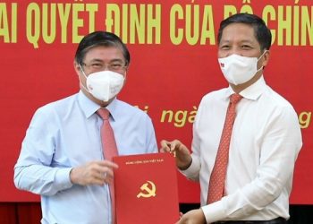 Ông Nguyễn Thành Phong nhận quyết định làm Phó ban Kinh tế Trung ương