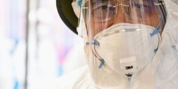 Thủ tướng: Chịu khổ lúc này để nhanh bình thường trở lại