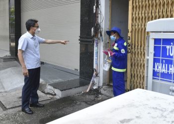Nhiều người dân TP.HCM bất ngờ khi Phó thủ tướng đến hỏi chuyện