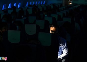 Người dân đã tiêm vaccine được đi máy bay, tàu hỏa