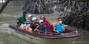 Du lịch khép kín lên ngôi trong đại dịch