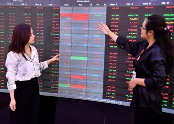 TÀI CHÍNH – CHỨNG KHOÁN Hàng loạt công ty chứng khoán lãi nghìn tỷ đồng