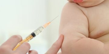Bộ Y tế yêu cầu xác minh lý do 18 trẻ bị tiêm nhầm vaccine Pfizer