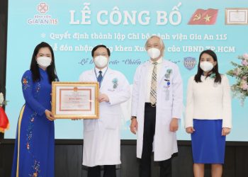 BỆNH VIỆN GIA AN 115 ĐÓN NHẬN BẰNG KHEN CỦA UBND THÀNH PHỐ  VÀ TRI ÂN CÁC “CHIẾN SĨ ÁO TRẮNG”