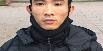 Tạm giam bị can đóng đinh vào đầu bé gái 3 tuổi