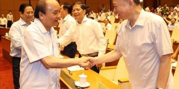 Hội nghị toàn quốc nghiên cứu, học tập, quán triệt Nghị quyết Hội nghị Trung ương 5, khóa XIII