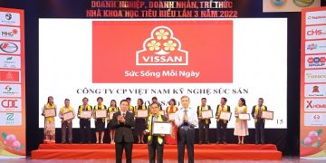 Công Ty Cổ Phần Việt Nam Kỹ Nghệ Súc Sản VISSAN đã vinh dự đón nhận danh hiệu Top 10 Doanh nghiệp Tiêu Biểu Việt Nam năm 2022