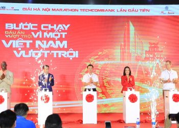 LAN TỎA BƯỚC CHẠY VÌ MỘT VIỆT NAM VƯỢT TRỘI, GIẢI HÀ NỘI MARATHON TECHCOMBANK LẦN ĐẦU TIÊN TẠI THỦ ĐÔ THU HÚT GẦN 7,000 VẬN ĐỘNG VIÊN THAM GIA