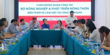 Bộ Trưởng Bộ Nông Nghiệp và Phát Triển Nông Thôn đã đến thăm và làm việc tại Công ty Cổ Phần Việt Nam Kỹ Nghệ Súc Sản