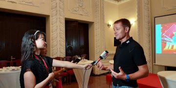 Techcombank tri ân khách hàng quà tặng ” Mèo Đại Cát” trị giá hàng trăm tỷ đồng