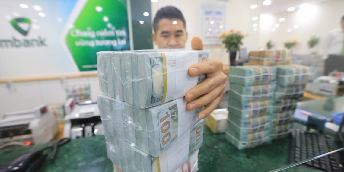 Nên giảm dần lãi suất cho vay về mức 9%